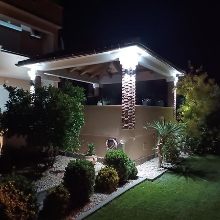 Apartments Luka Rab Town Bagian luar foto